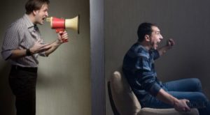 Reclamações de barulho vindo de vizinhos aumentam durante a quarentena